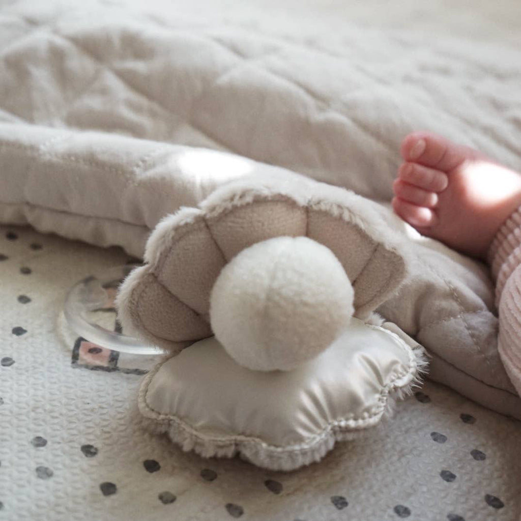 Handheld Rattle for Baby - Oyster