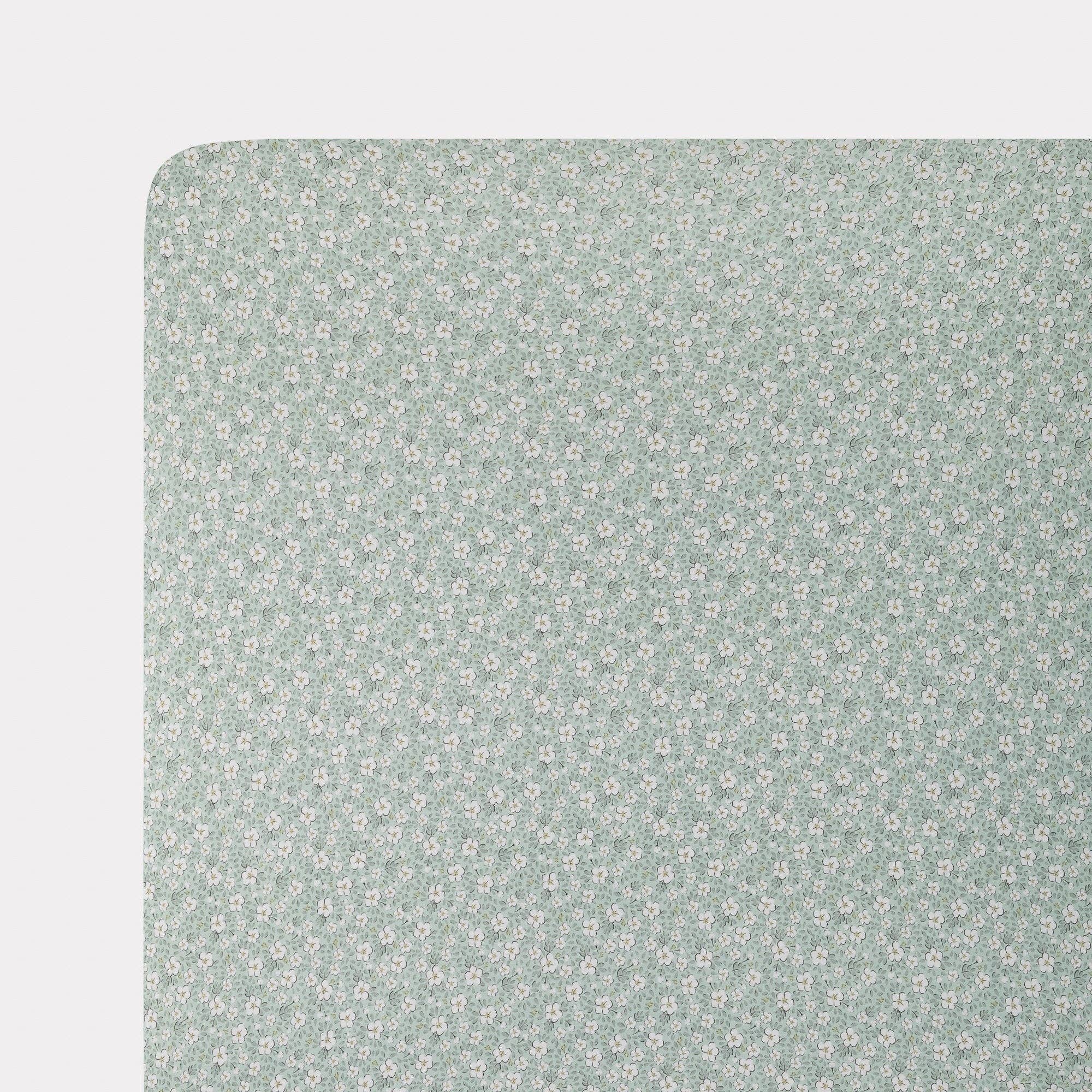 Bamboo Crib Sheet - Winter Floral