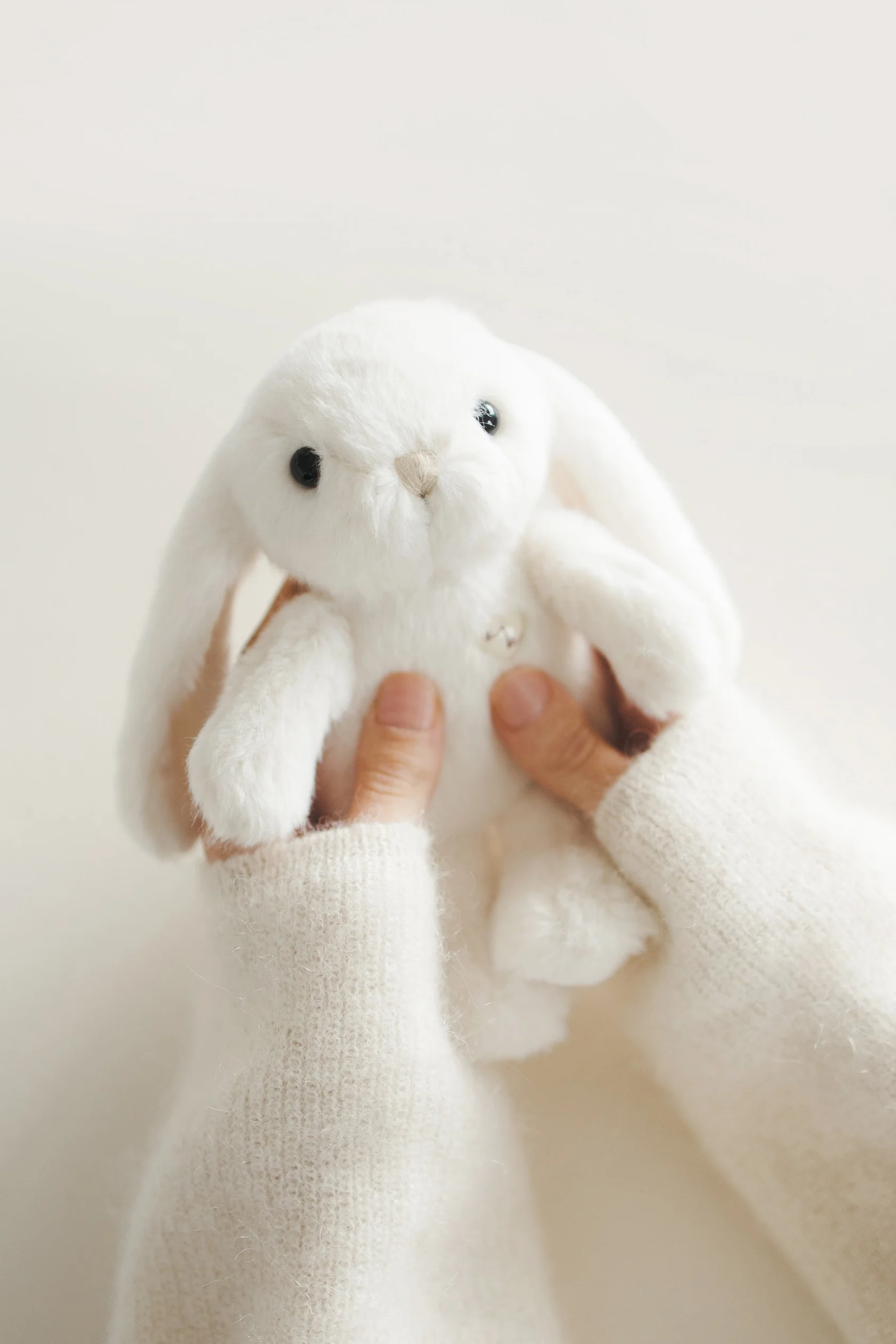 Snuggle Bunnies - Penelope 15cm